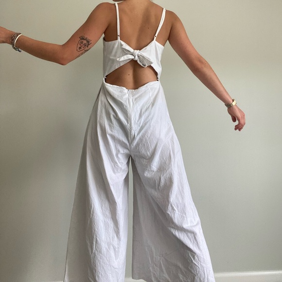 Princess polly linen look spaghetti strap tie back wide leg jumpsuit, size 8 - Picture 3 of 6